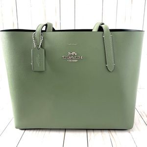Coach Leather Tote Bag Brand New Beechwood Avenue